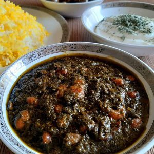 نکات طلایی طرز تهیه قورمه سبزی خوشمزه آسان