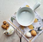 ماهیتابه سفید